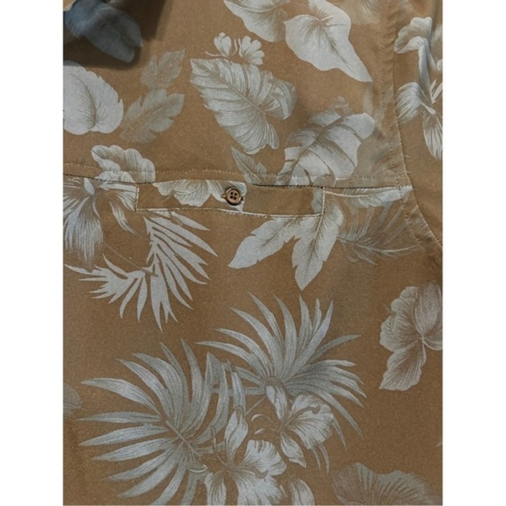 CLEARANCE-Mens Casual Black Short-Sleeve Button-Down Shirt with Navy Floral Prnt - Picture 3 of 7
